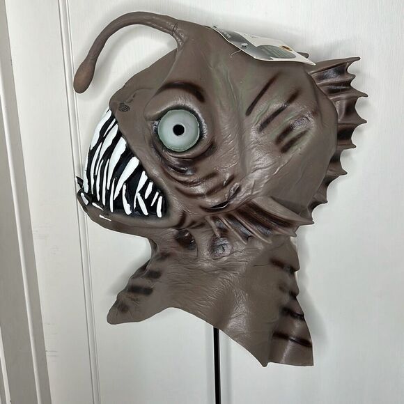 Amscan -Halloween Light Up Angler Fish Scary Mask - One size fits most teens and - Picture 1 of 9